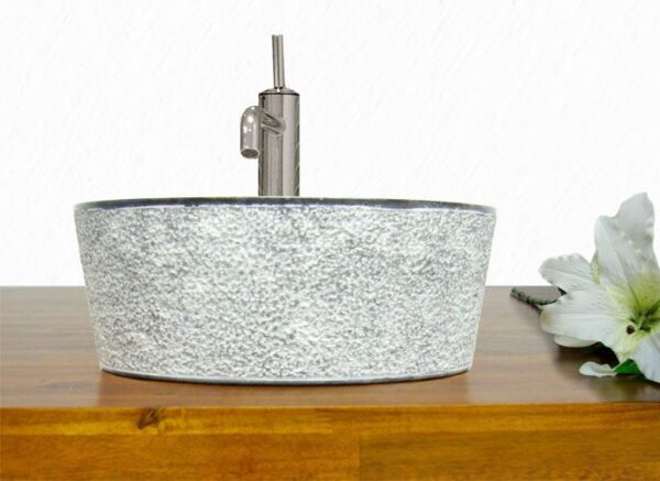 1461439282-396105-big