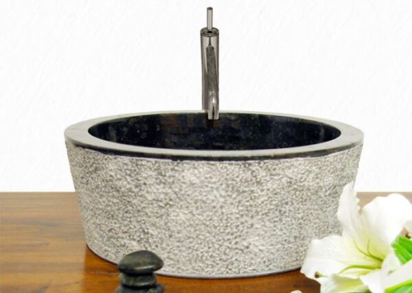 1461439282-651644-big