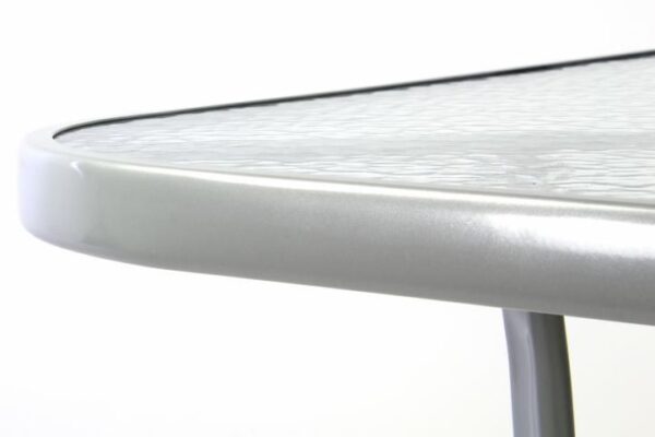 1530693073-807743-big