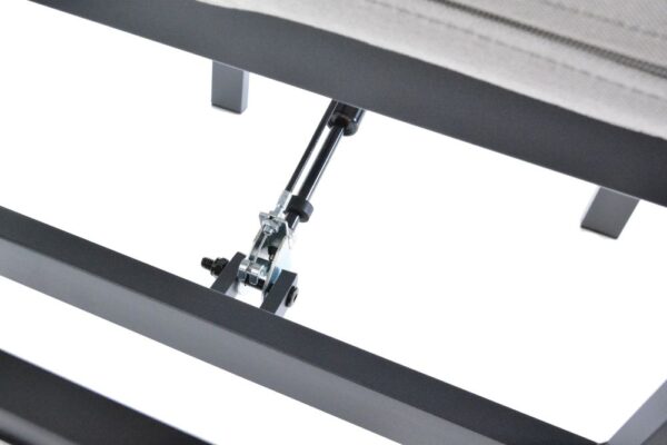 1713342860-399059-big