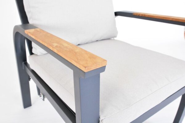 1713342861-477870-big