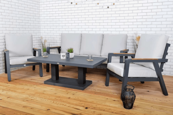 1747142012-612221-big