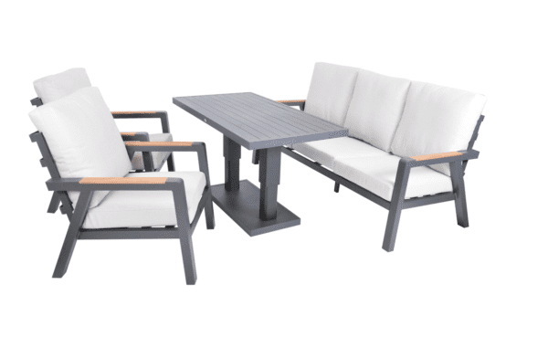 1747142015-910008-big