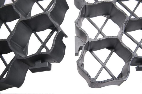 1729742203-812399-big