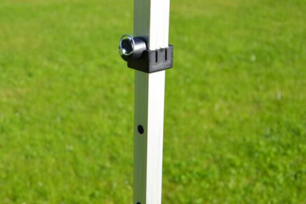 1526461591-829119-big