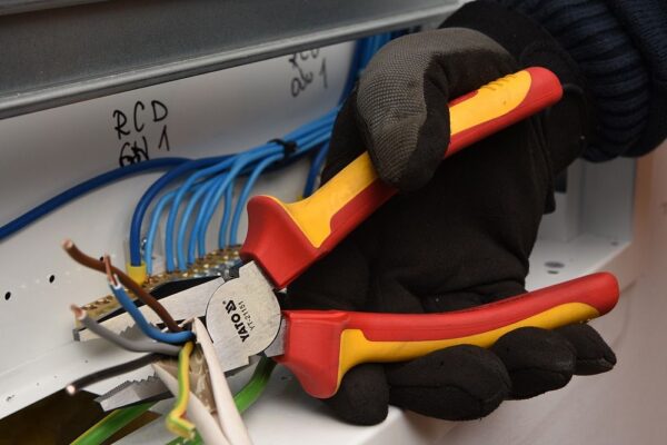 1740493577-834438-big