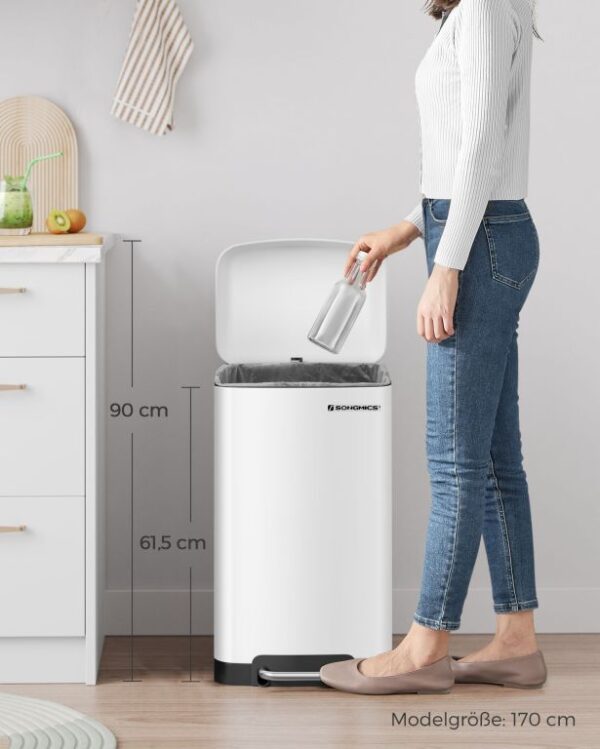 1763630146-823962-big