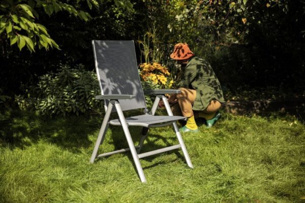 1761191808-890396-big