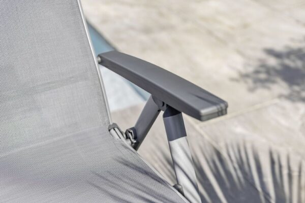 1761191808-949676-big