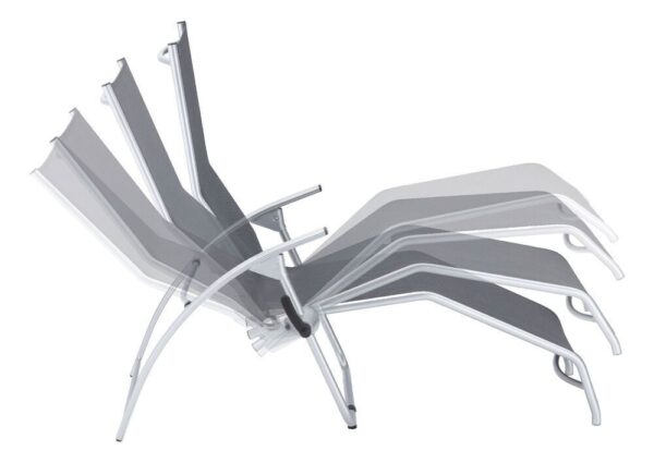 1762577819-231843-big